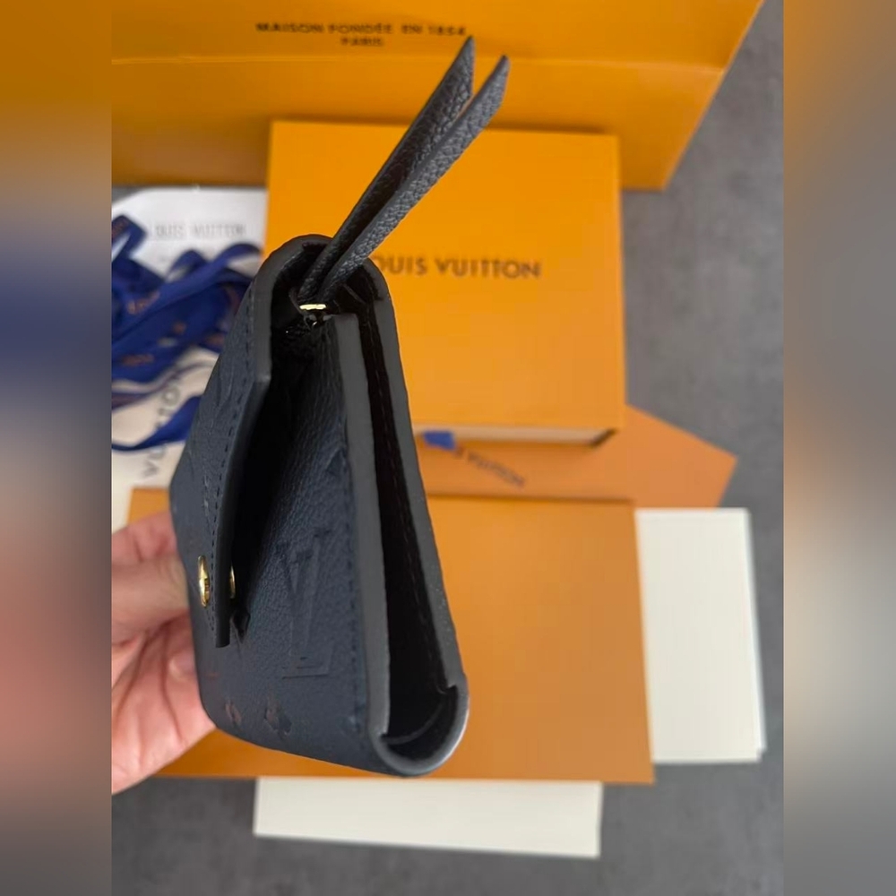 Louis Vuitton Victorine Wallet - Picture 6 of 11